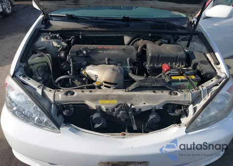 2002 Toyota Camry Le from USA, damaged, VIN 4T1BE32K22U063358